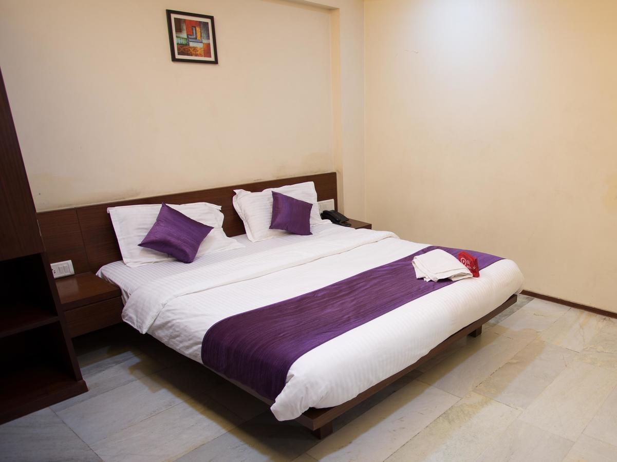 Oyo 13771 Executive Residency Ξενοδοχείο Πούνε Εξωτερικό φωτογραφία