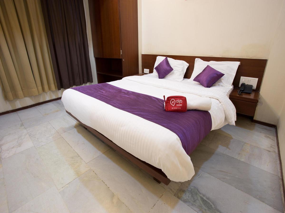 Oyo 13771 Executive Residency Ξενοδοχείο Πούνε Εξωτερικό φωτογραφία